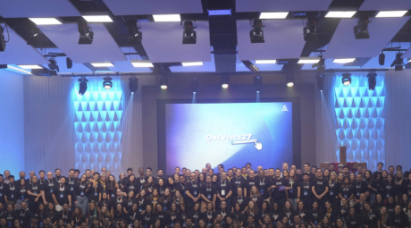 Creadores de contenido adventistas son motivados a hablar de Jesús en internet